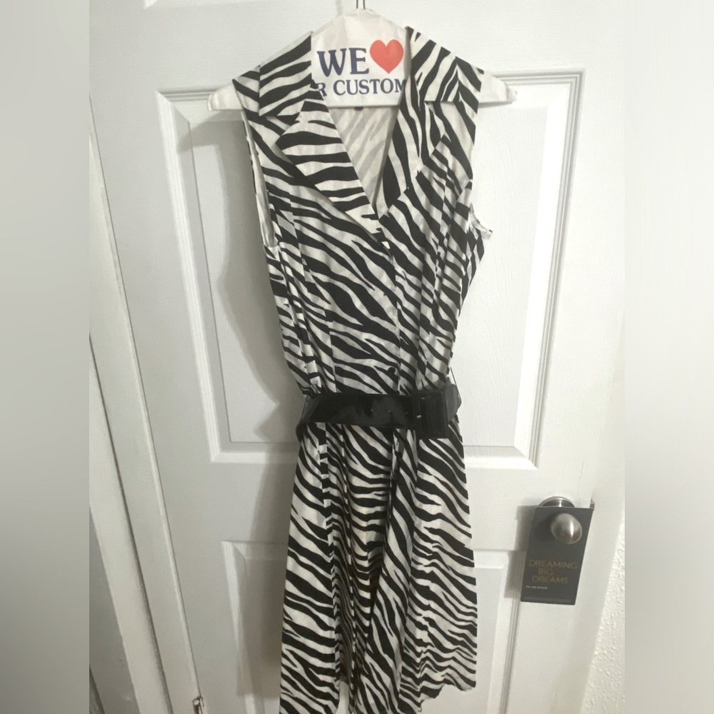 Jones New York Signature Zebra 🦓 Print Dress size 6